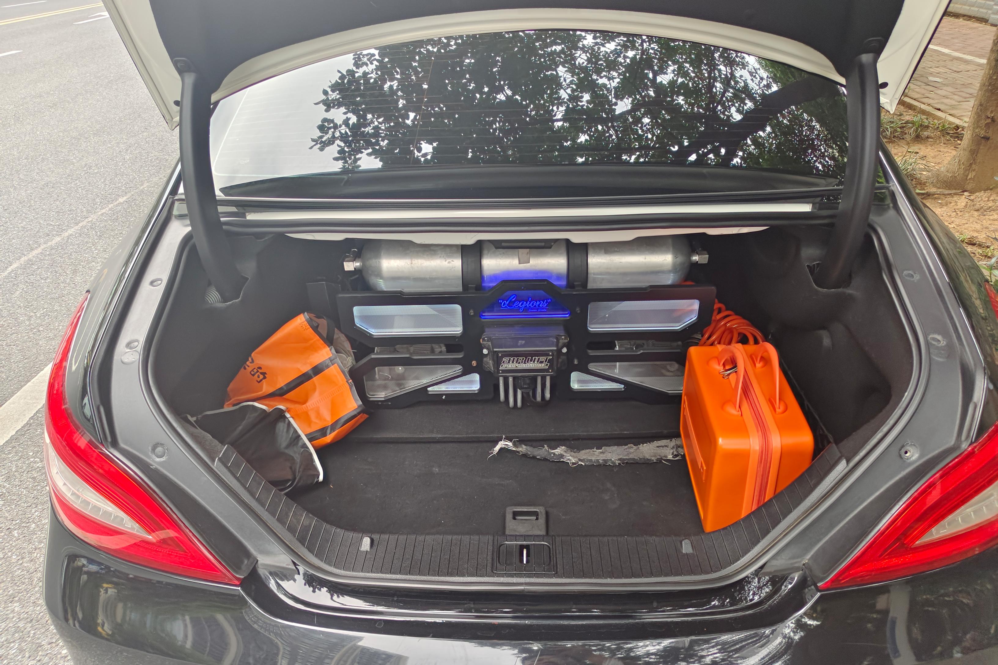 Mercedes-Benz CLS AMG 2012 imagem de carro #12