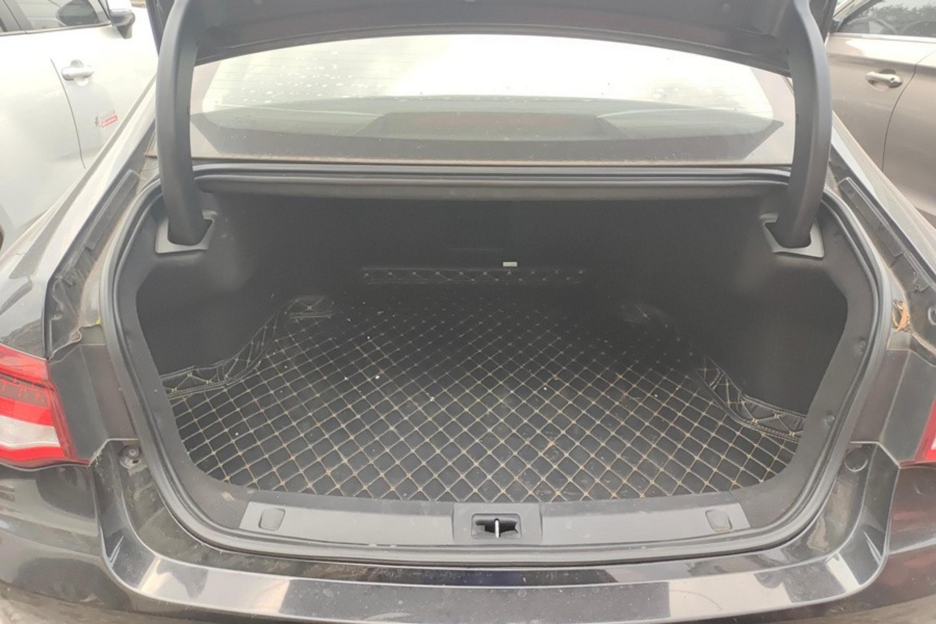 GAC Trumpchi GA8 2017 car image #12