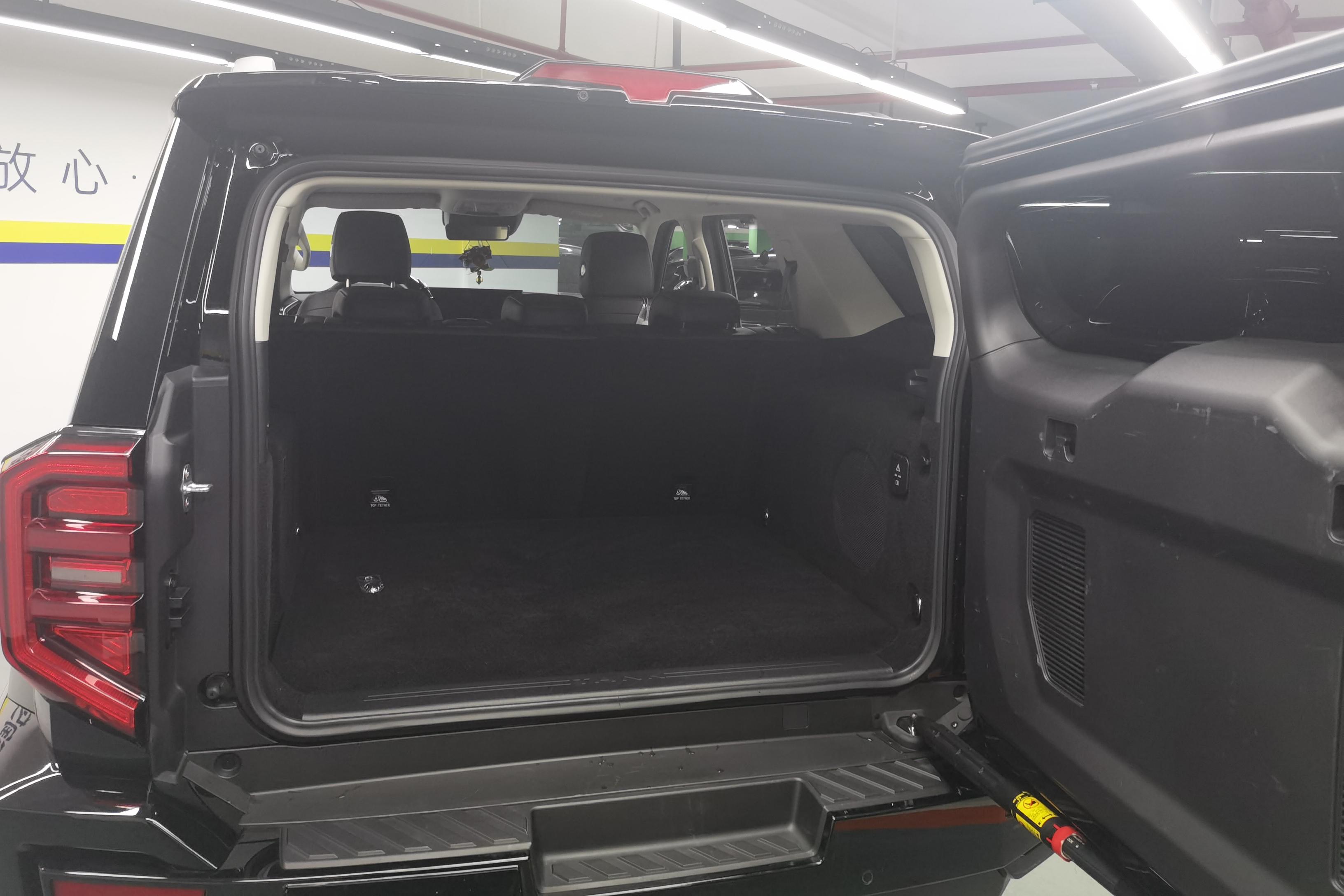 Tank 400 2024 car image #12