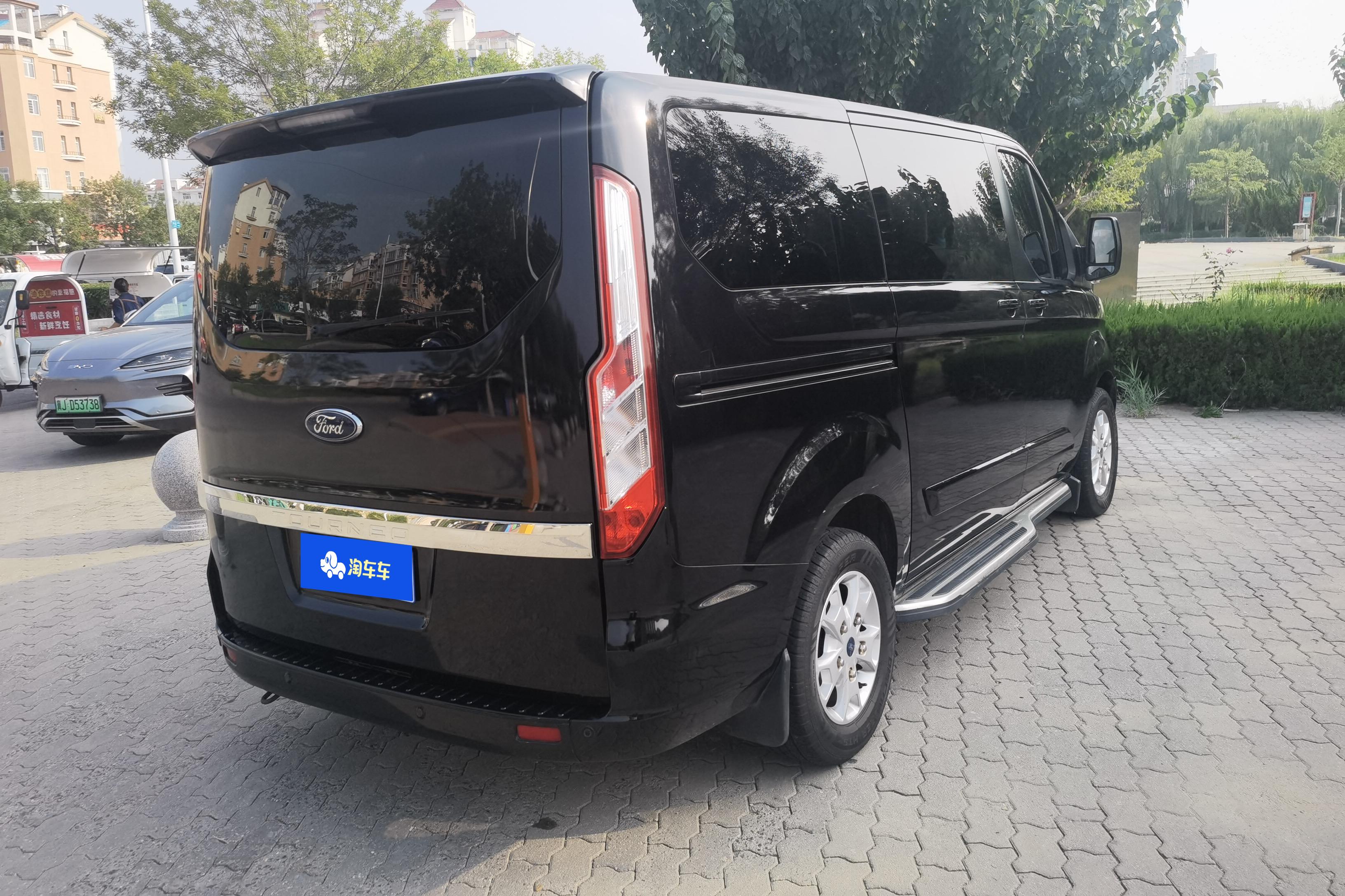 Ford Tourneo 2021 car image #12