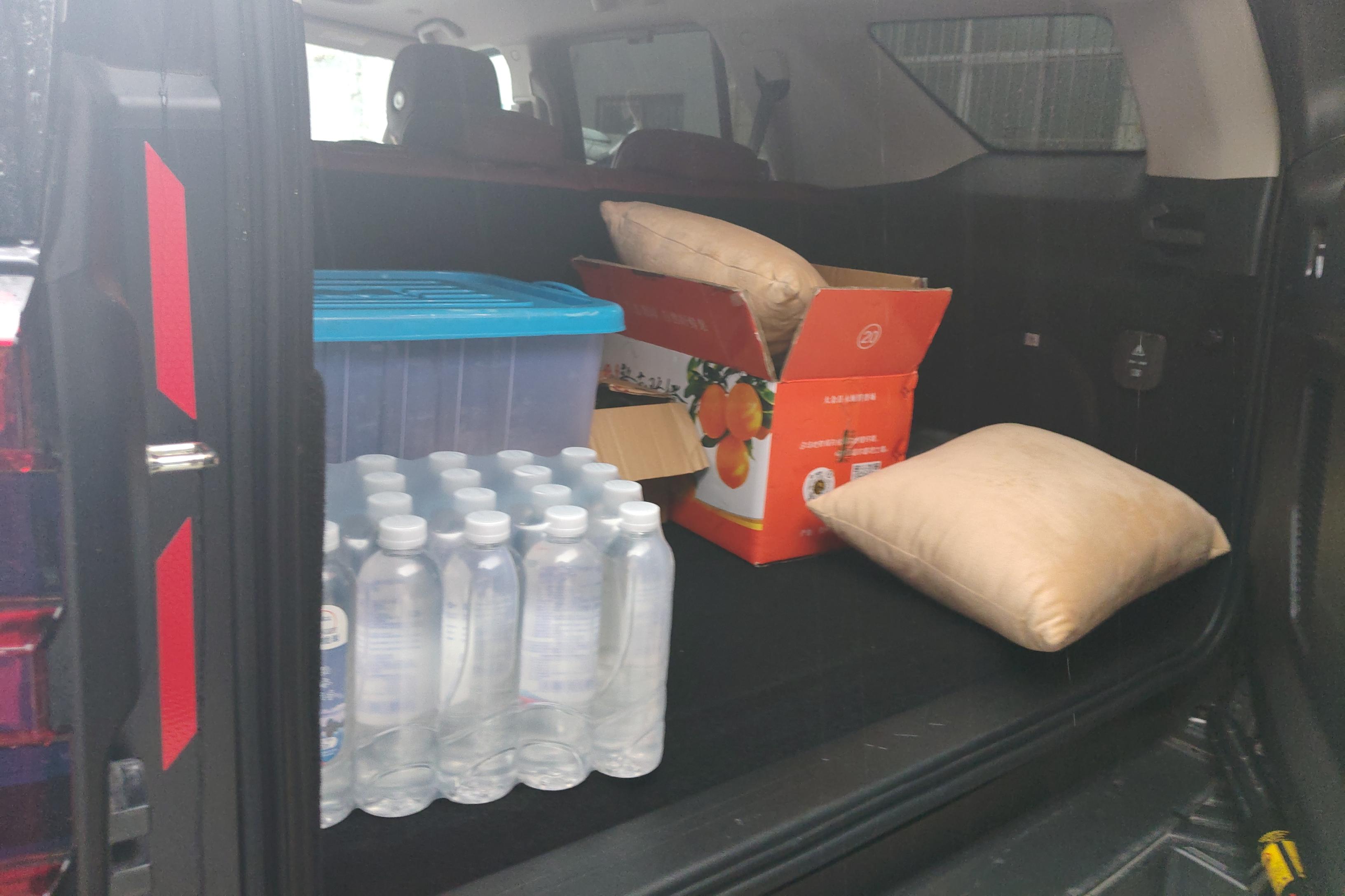 Tank 400 2024 car image #12