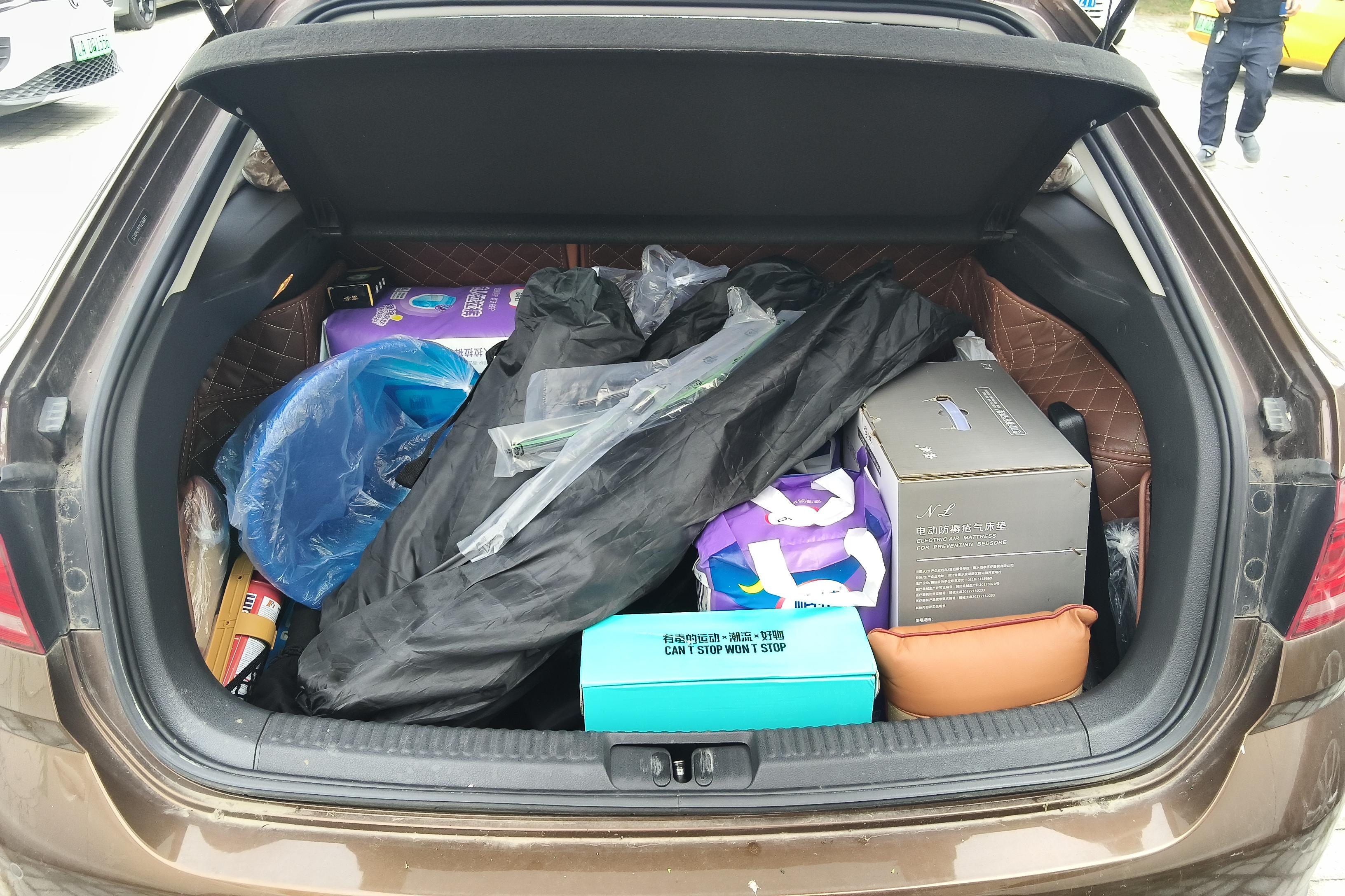 Volkswagen Cross Lavida 2017 immagine di auto #12