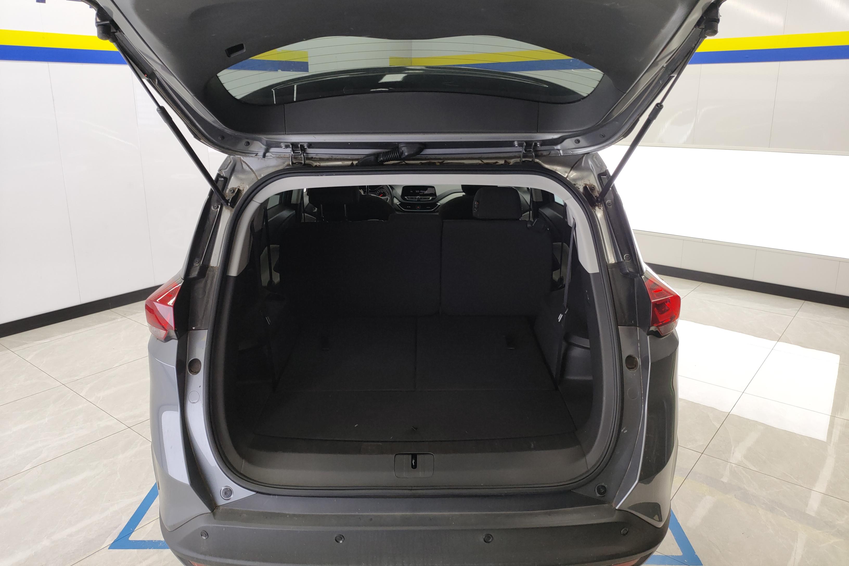 Chevrolet Orlando 2020 car image #12