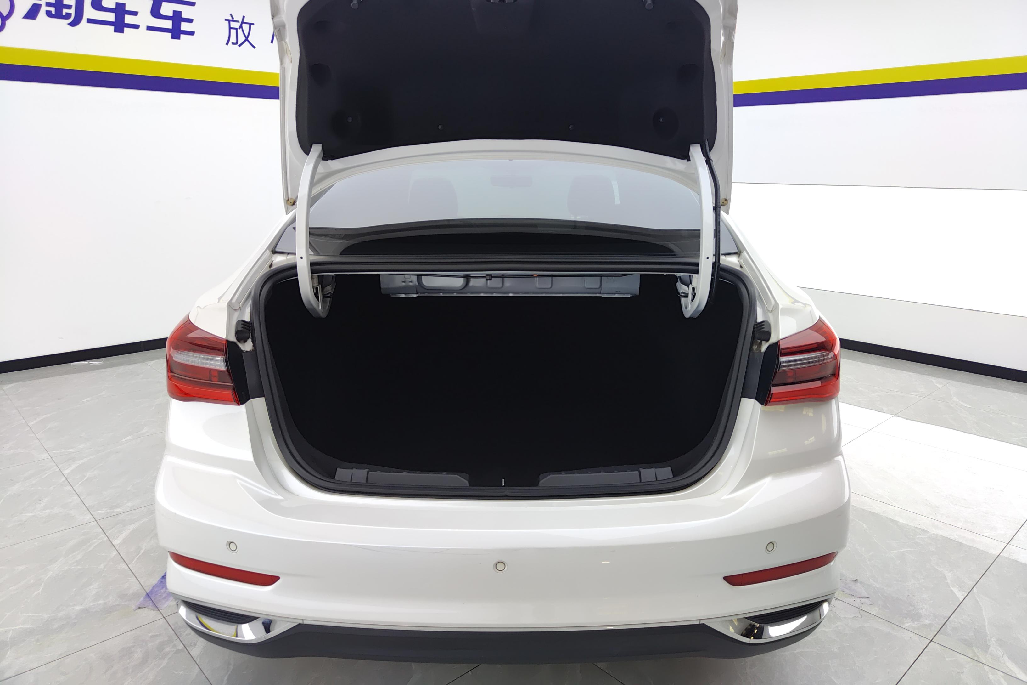 Ford Escort 2021 #12 Ford Escort 2021 immagine di auto #12