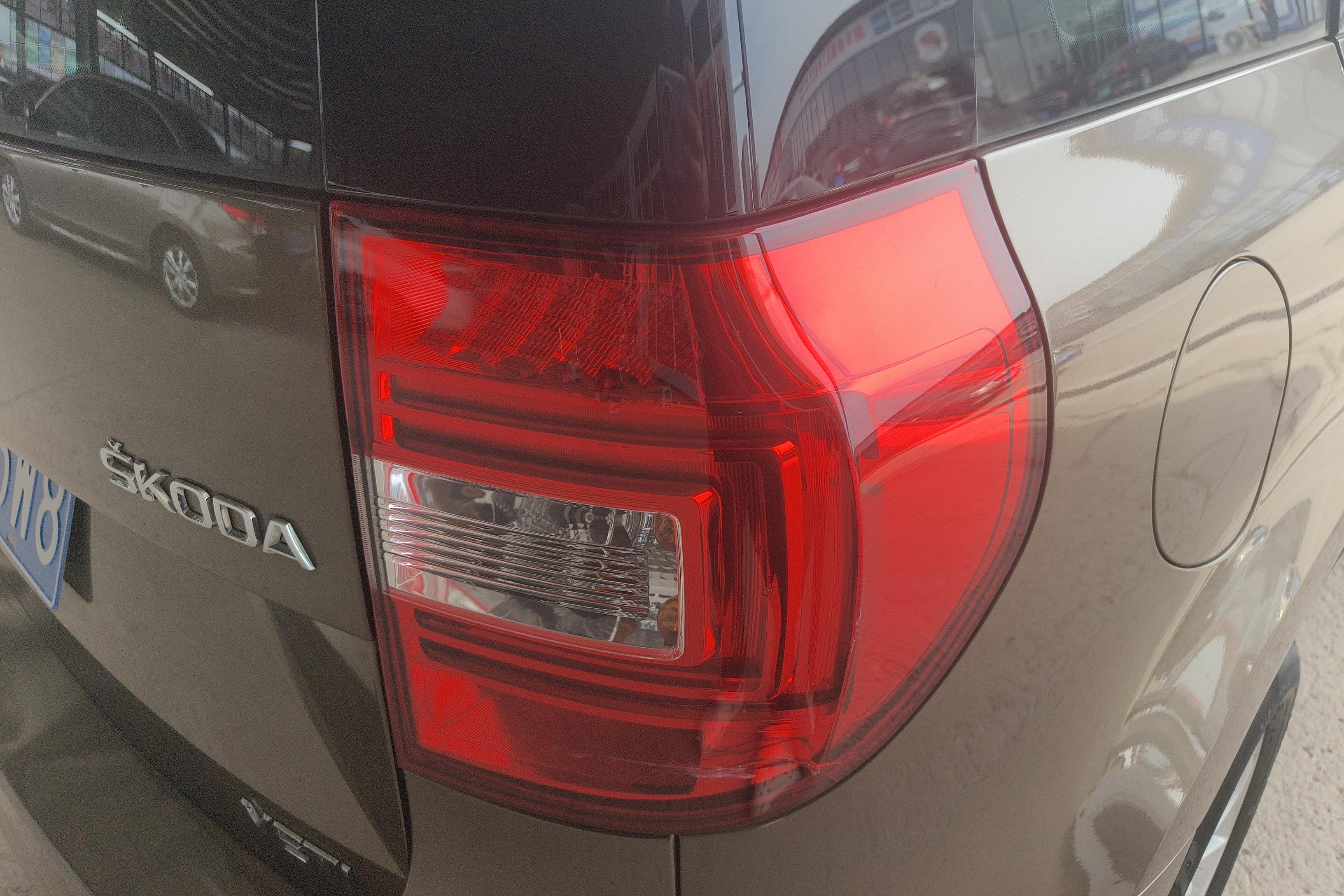 Skoda Yeti 2016 car image #12