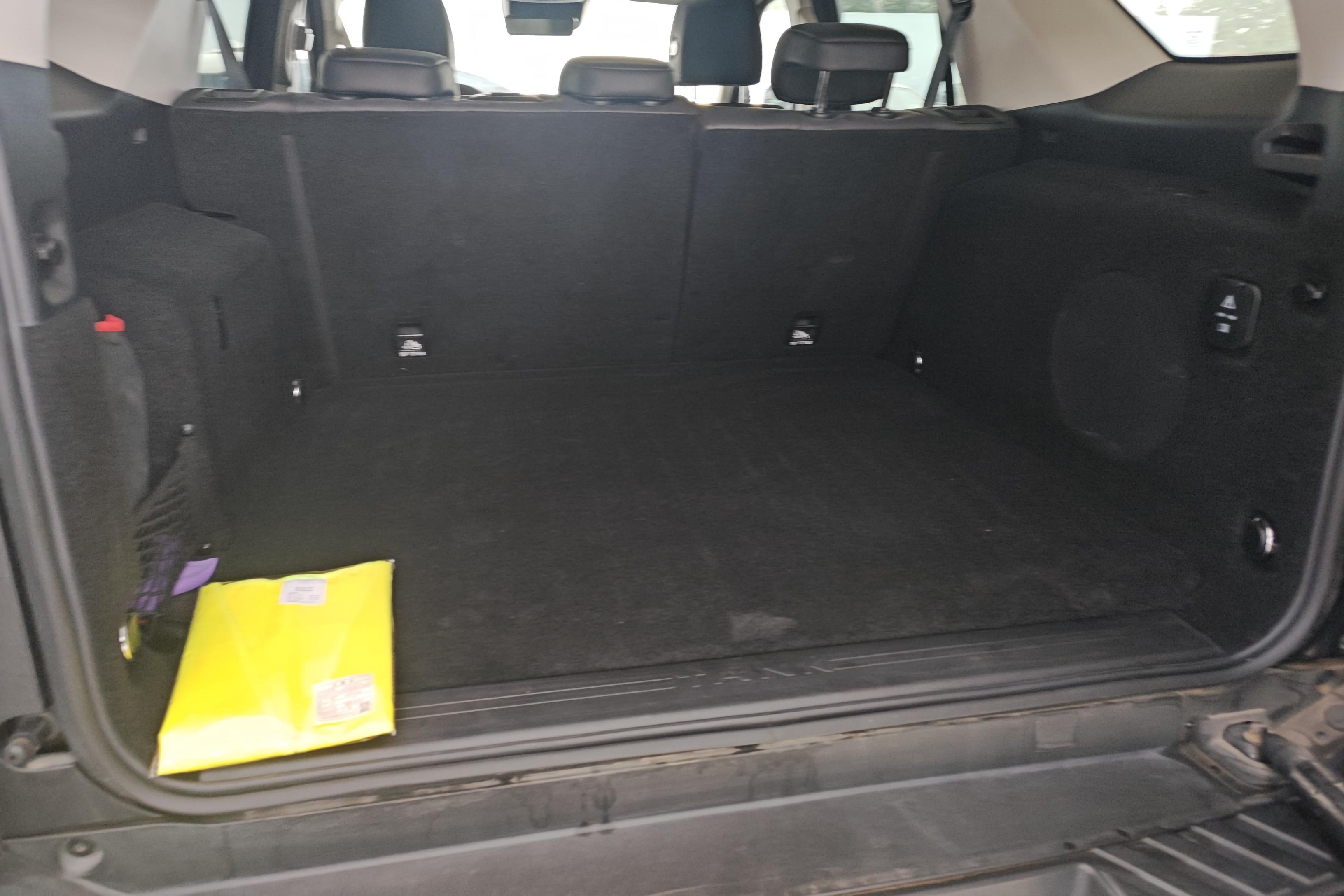 Tank 400 2024 car image #12