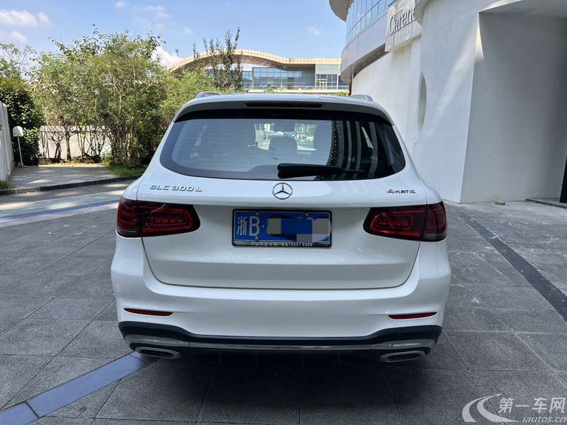 Mercedes-Benz GLC Class 2020 car image #12