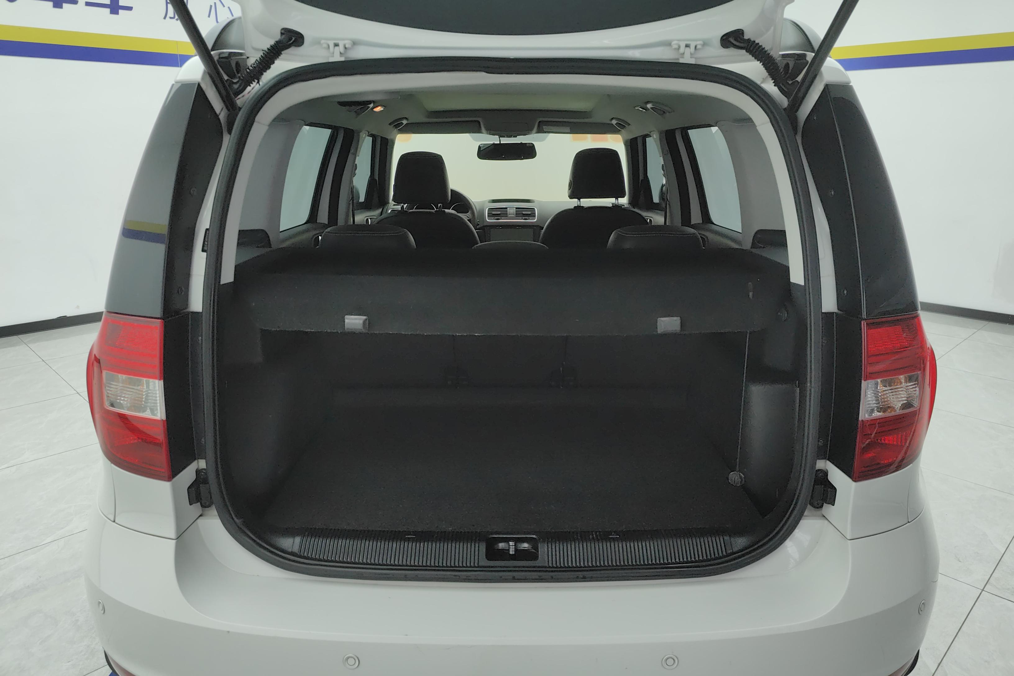 Skoda Yeti 2016 car image #12