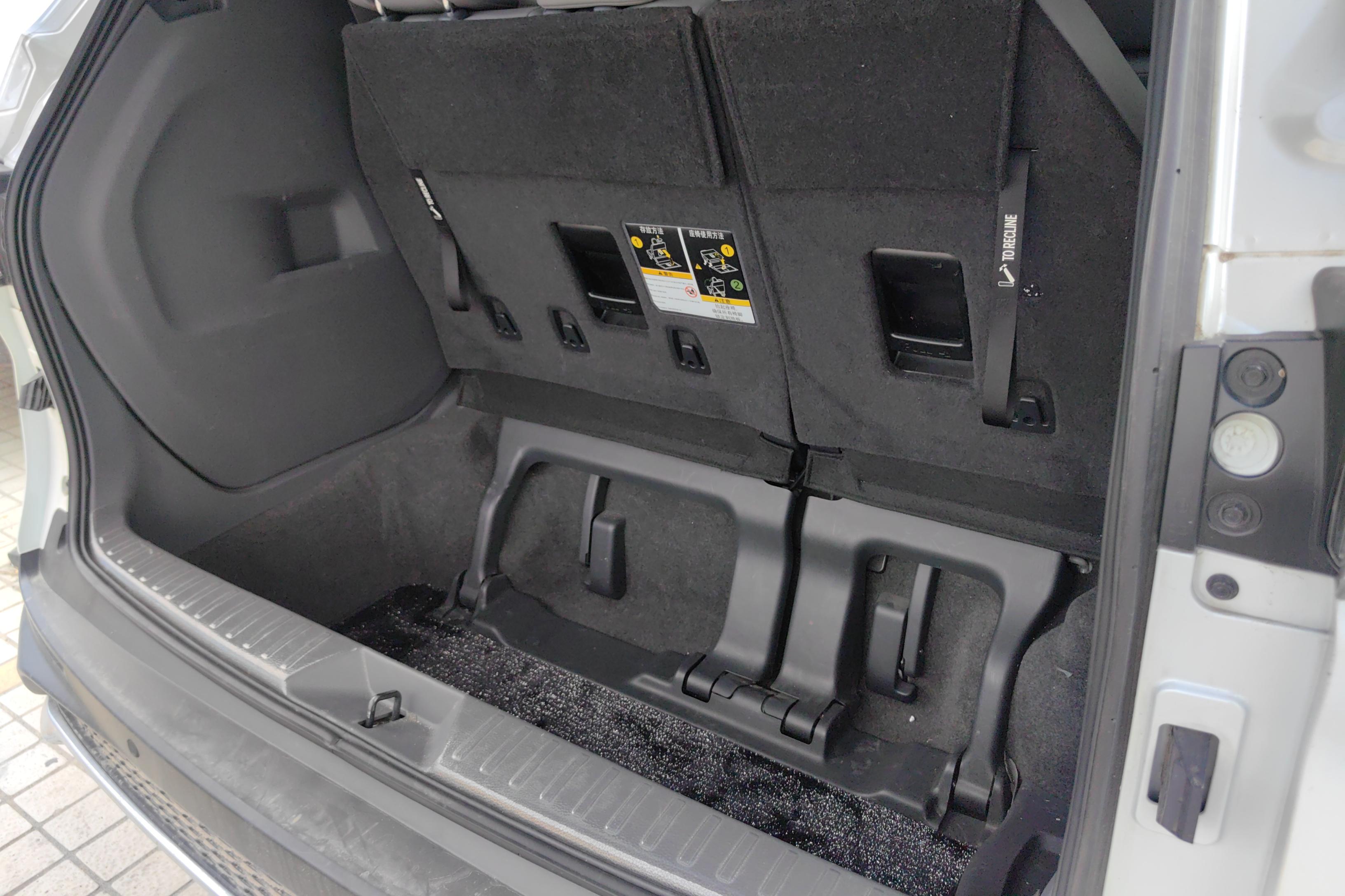 Toyota Granvia 2024 immagine di auto #12