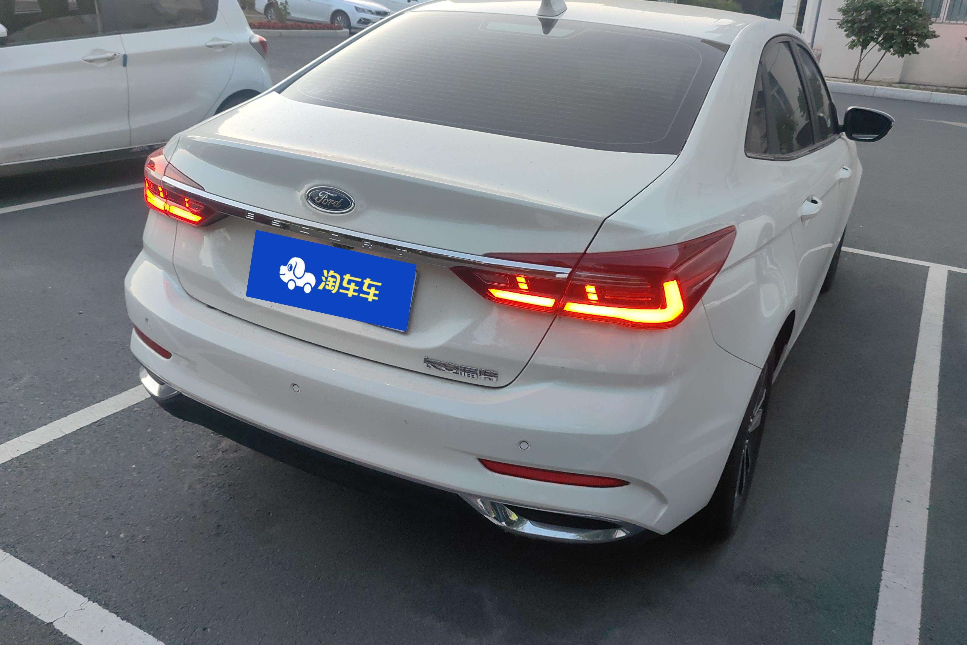 Ford Escort 2022 #12 Ford Escort 2022 car image #12