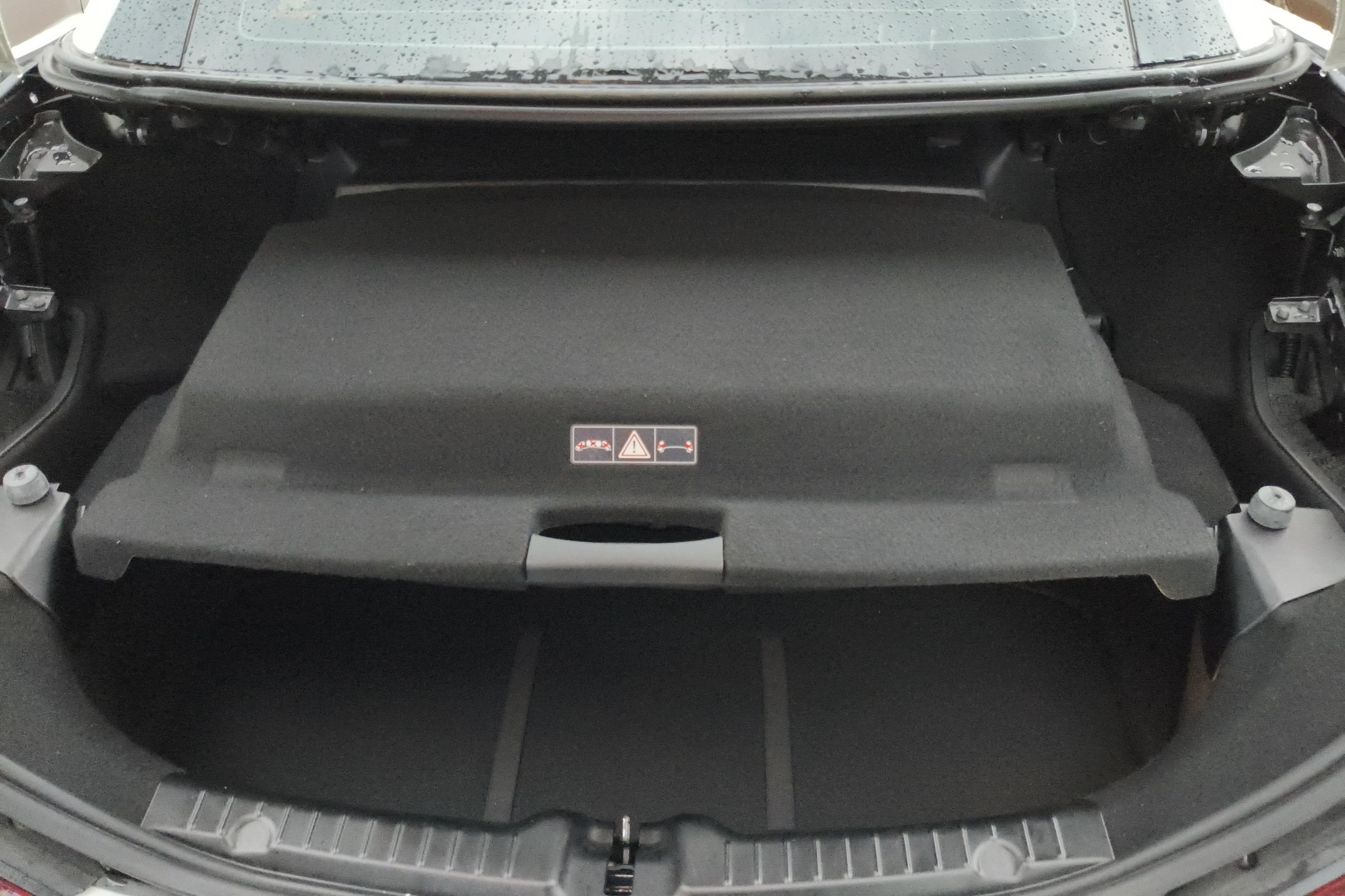 Mercedes-Benz SLC Class 2017 car image #12