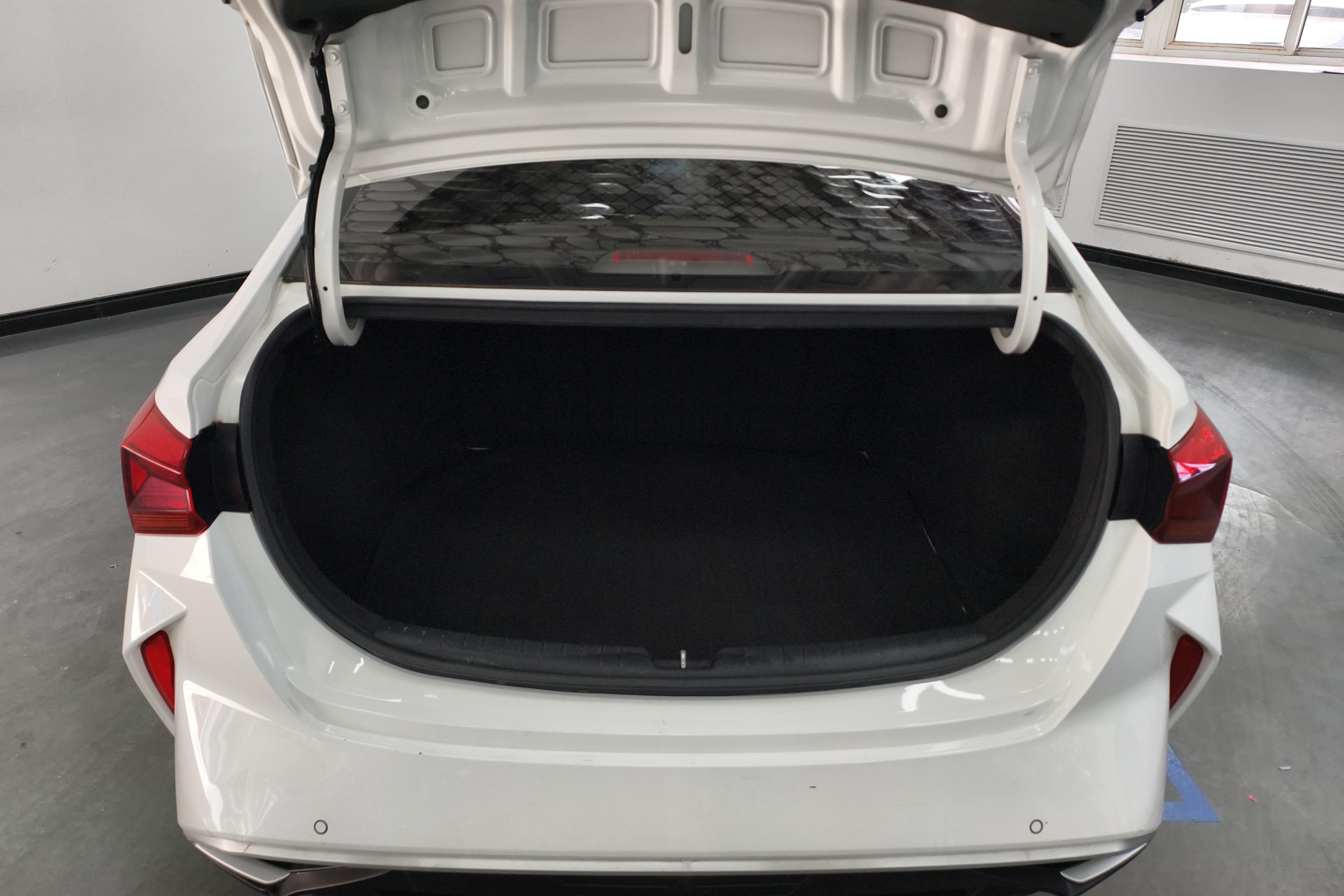 Hyundai Verna 2021 car image #12