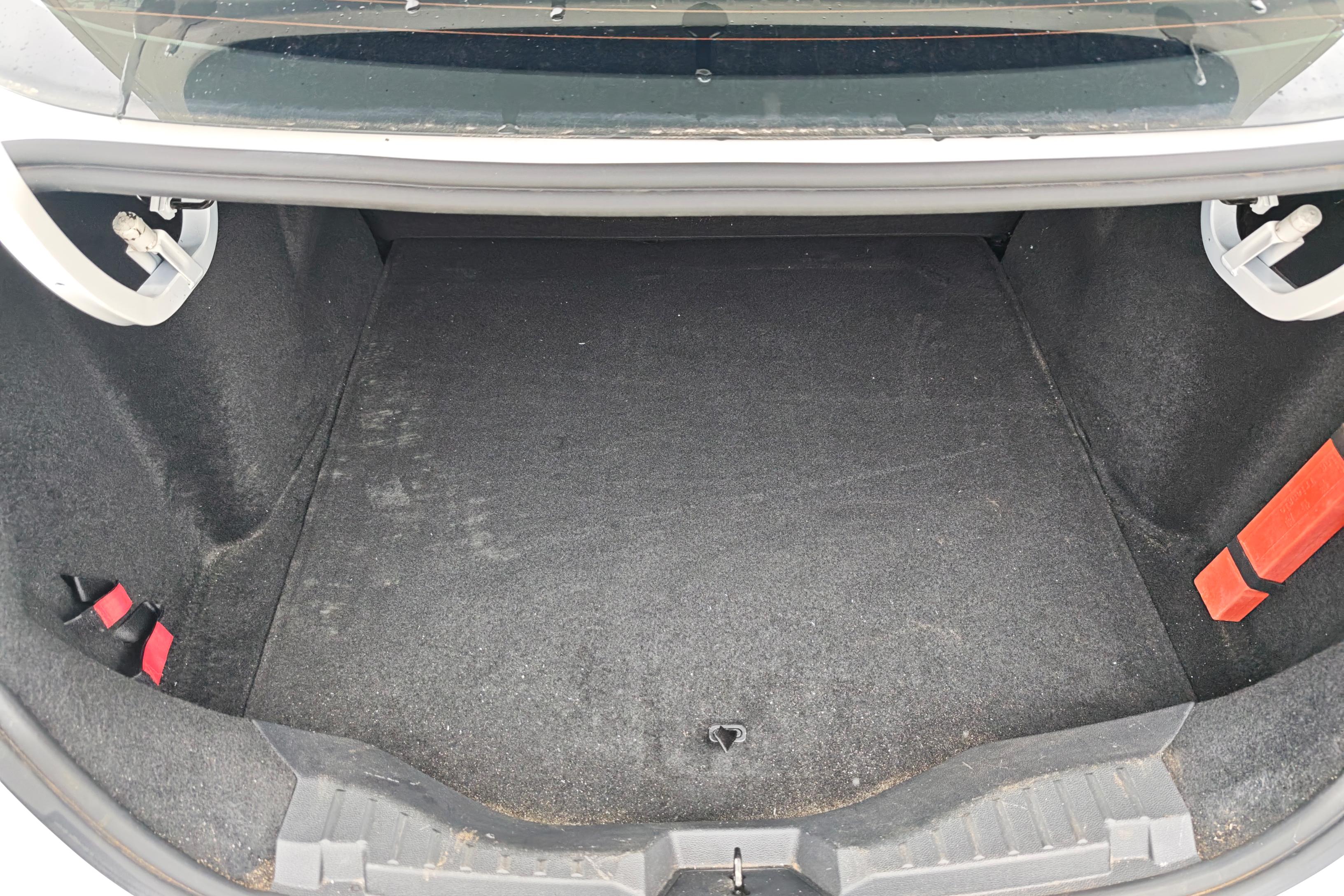 Ford Escort 2022 car image #12