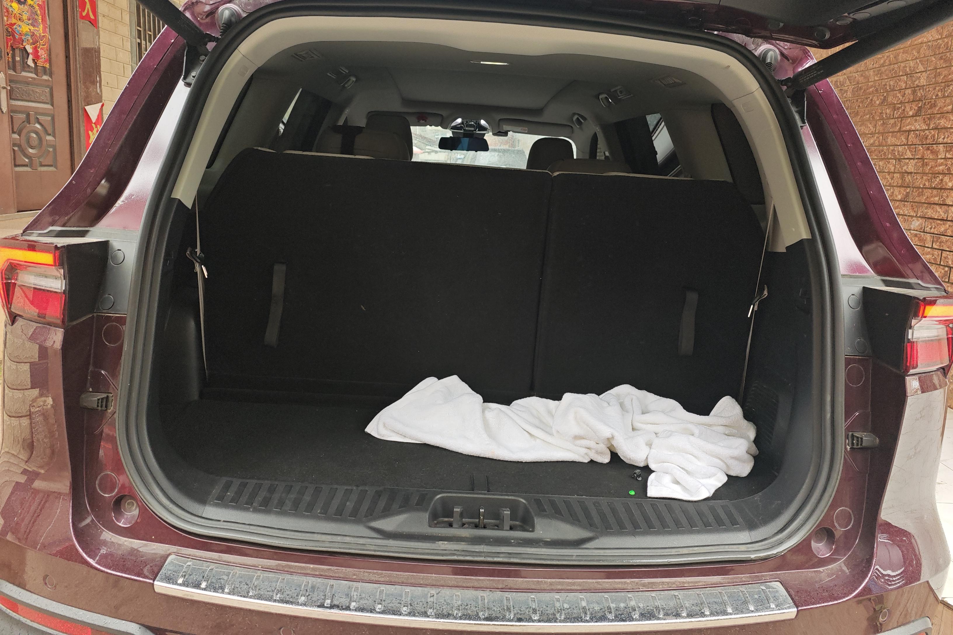 Ford Equator 2021 car image #12