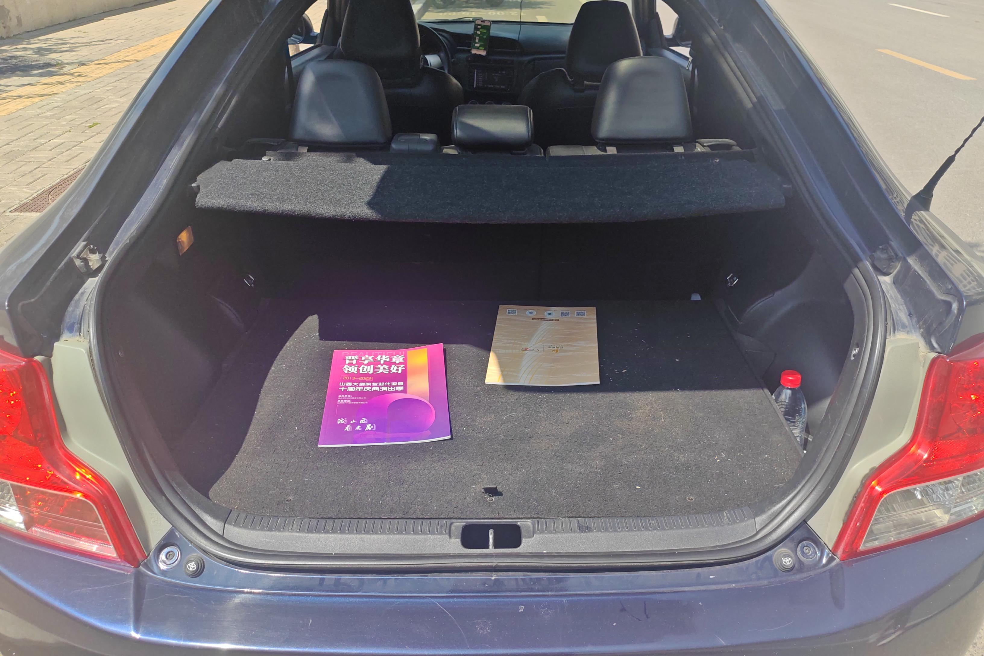 Toyota Zelas 2012 car image #12