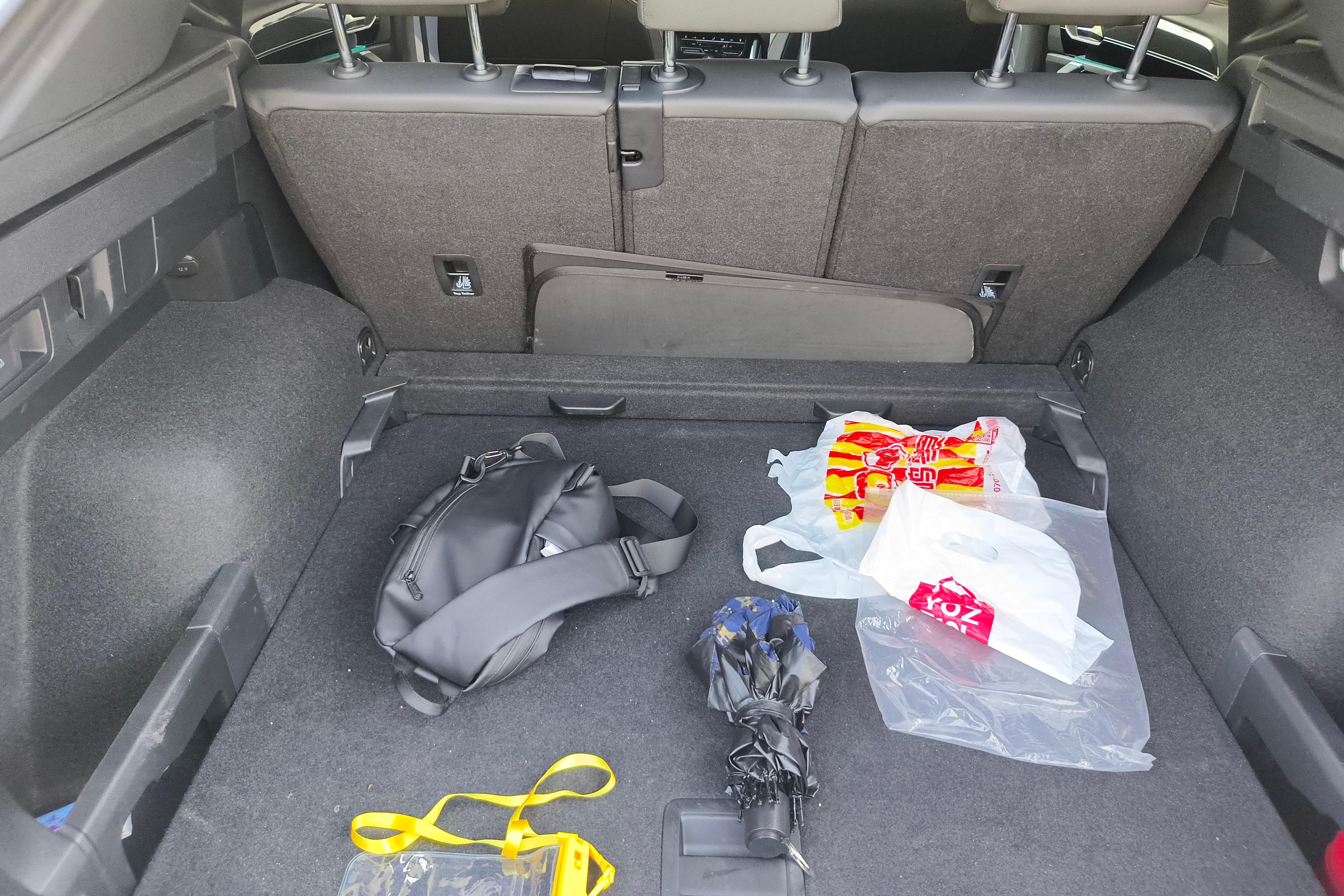 Volkswagen Tayron X 2020 car image #12