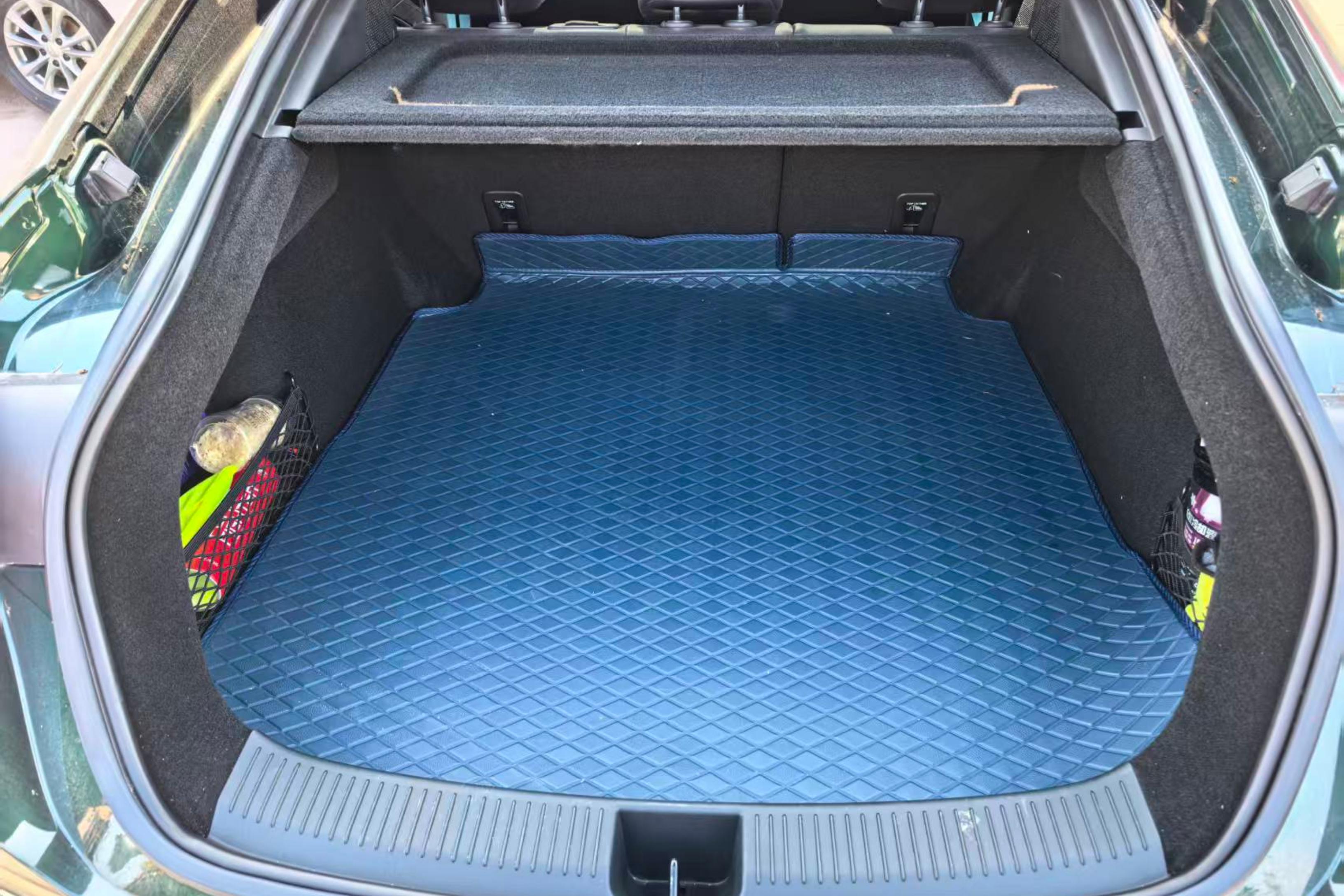 MG ES5 2023 car image #12