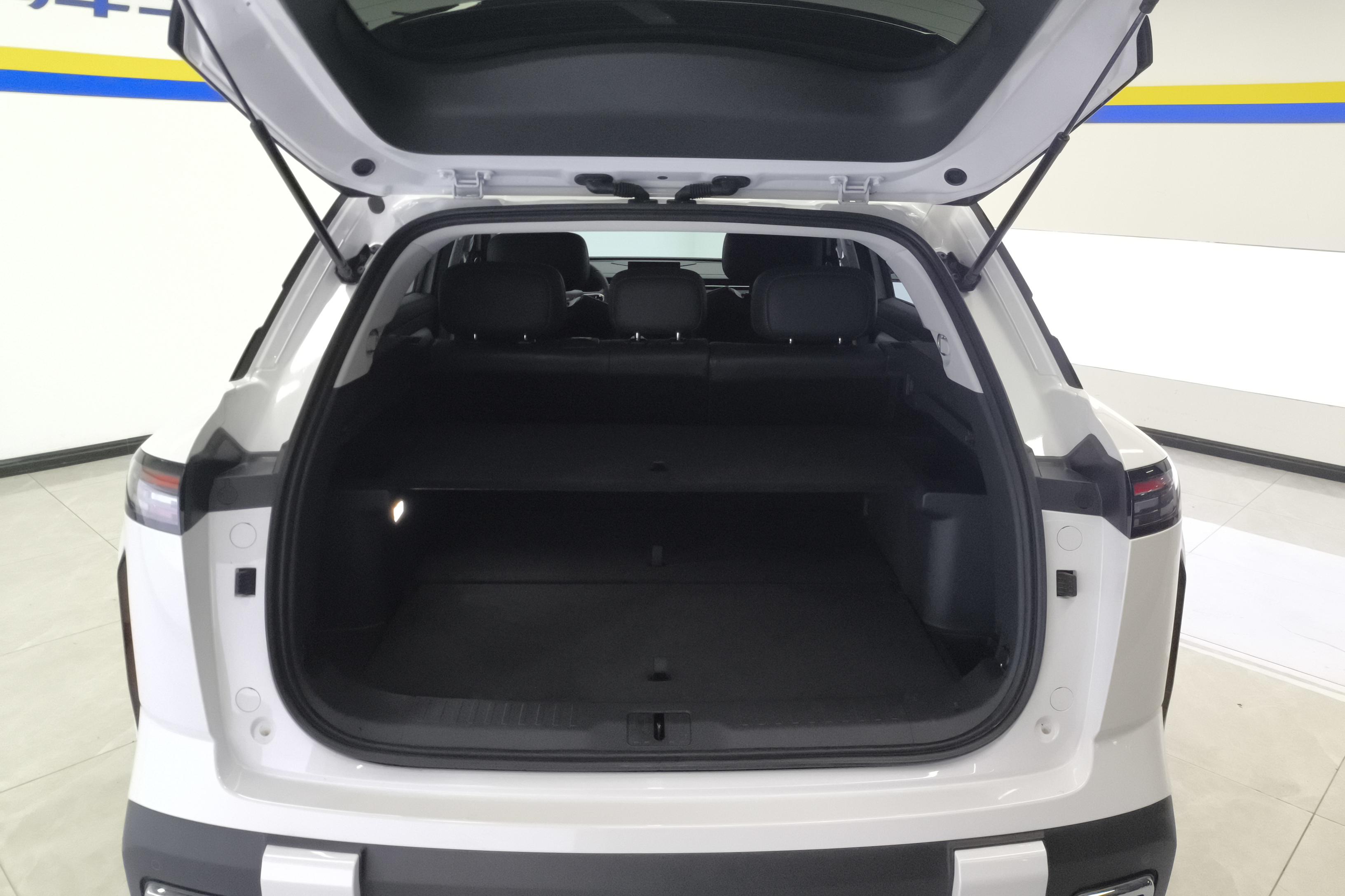 Chery Exploration 06 2024 immagine di auto #12