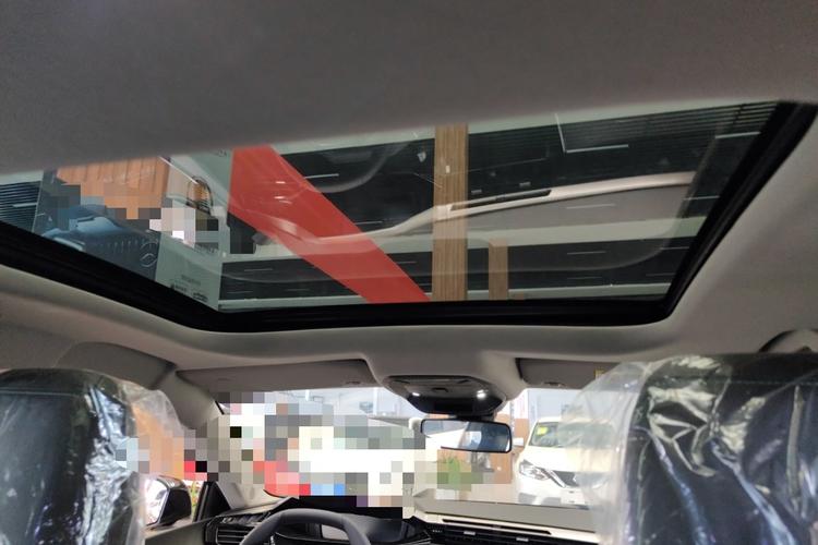 Peugeot 408X car image #12