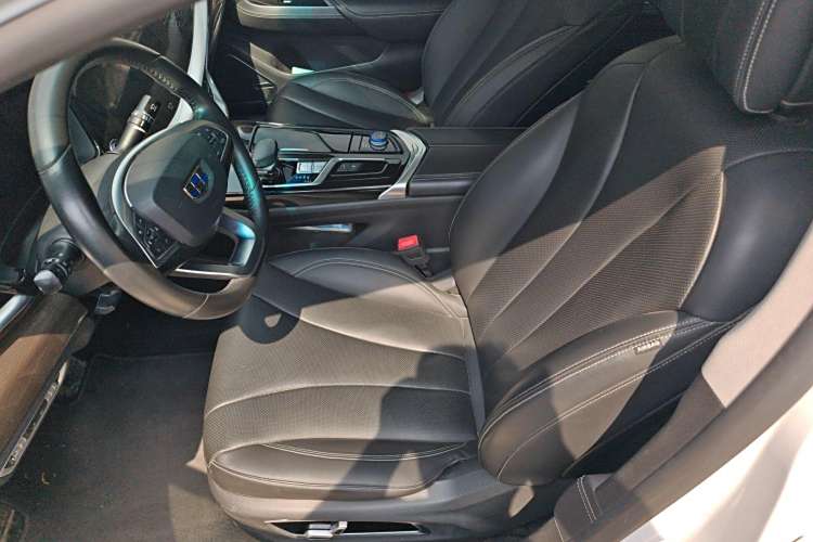 GEELY Ulion New Energy 2018 car image #12