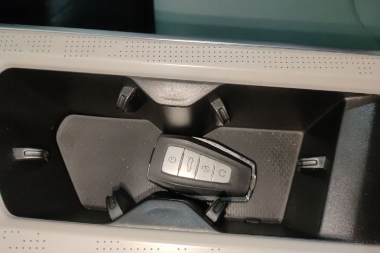 GEELY Emgrand L HiP 2023 car image #12