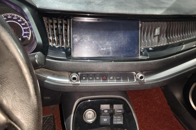 Haval H2s 2017 #12 Haval H2s 2017 car image #12