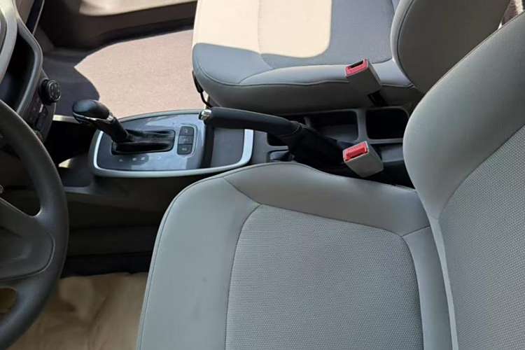 Chevrolet Lova 2017 car image #12