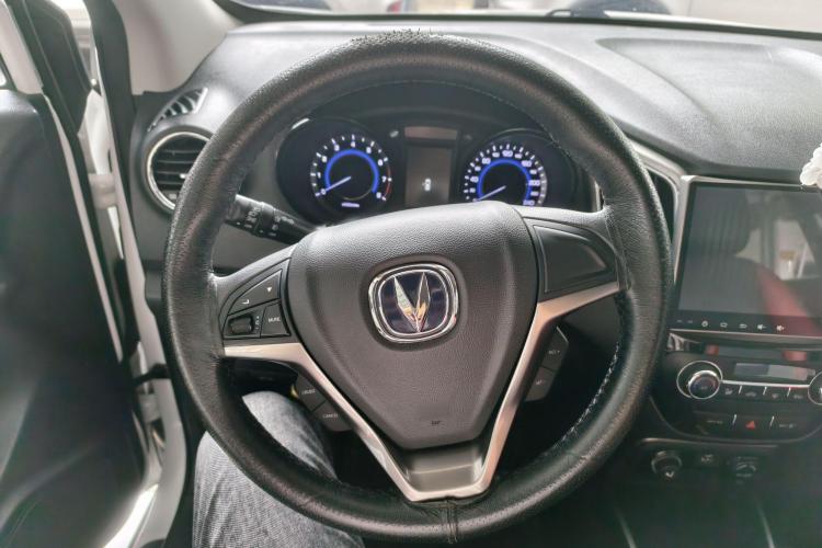 Changan CS15 EV 2016 #12 Changan CS15 EV 2016 car image #12