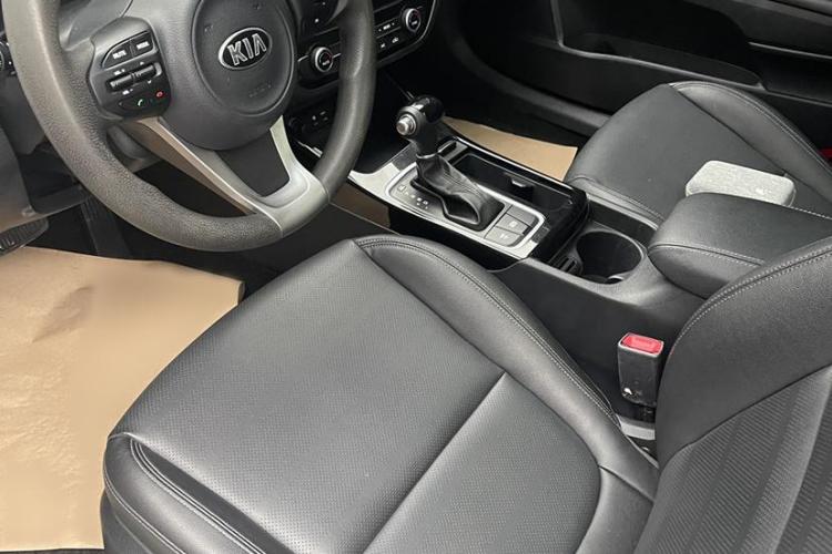 起亚 起亚K4 2016 汽车图片 #12