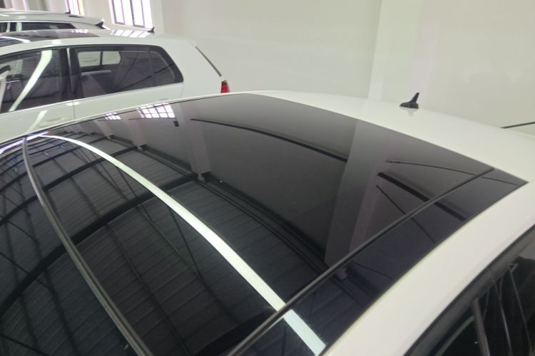 Volkswagen Lamando 2018 immagine di auto #12