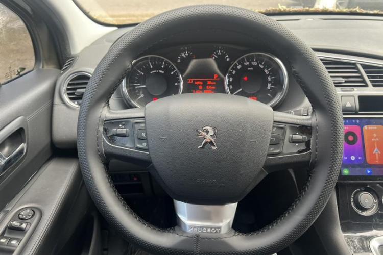 Peugeot 3008 2017 car image #12