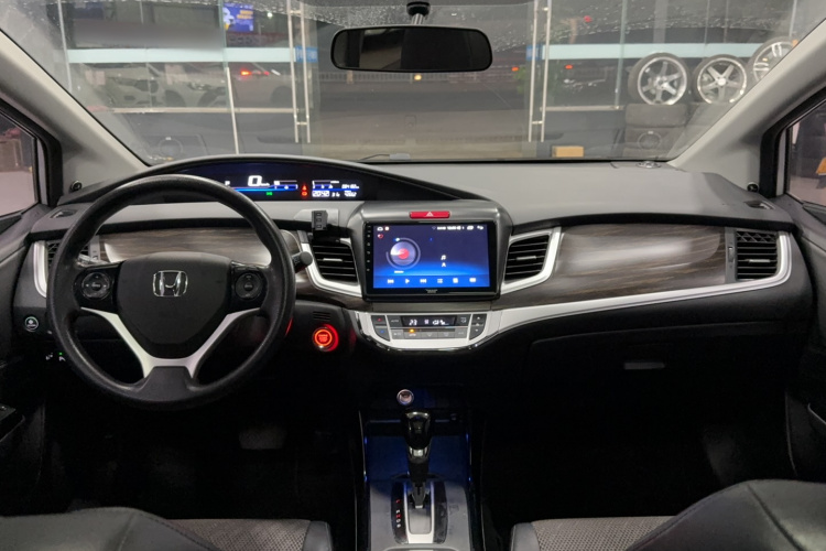 Honda Jade 2017 car image #12