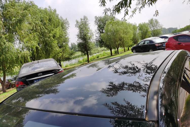 哪吒汽车 哪吒X 2024 汽车图片 #12