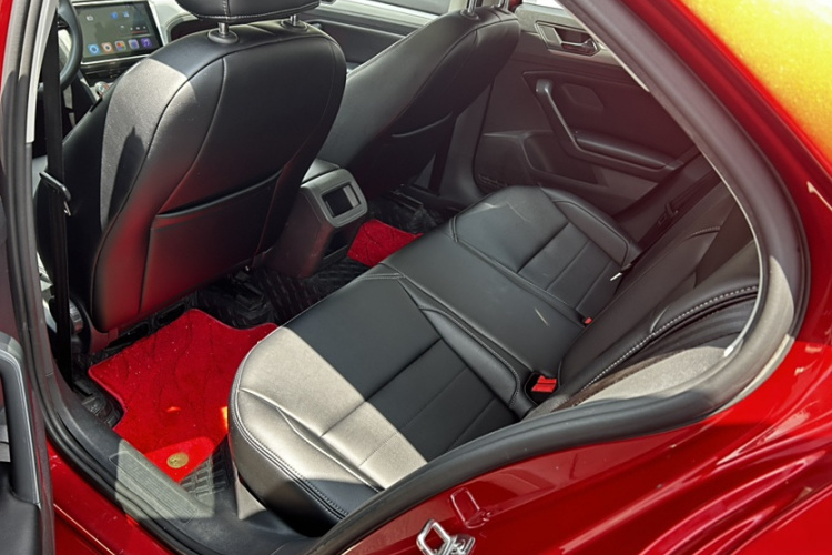 Volkswagen Lamando 2017 immagine di auto #12