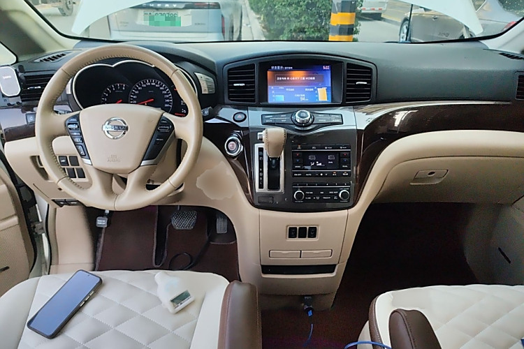 Nissan Quest 2016 imagem de carro #12