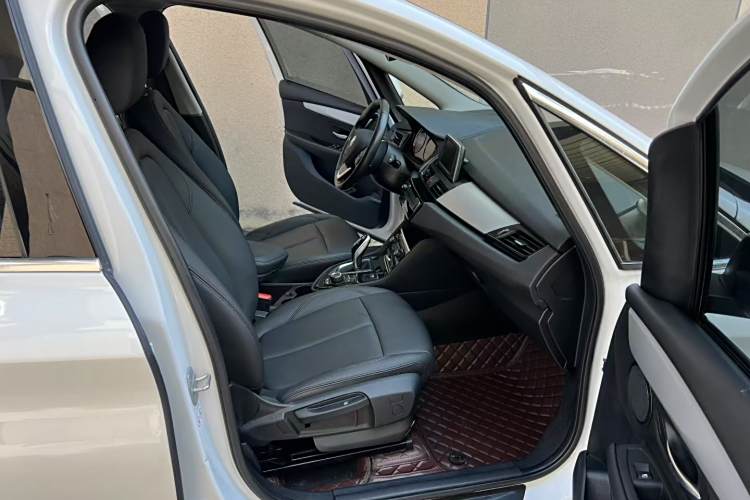 BMW 2 Series Gran Tourer 2021 car image #12