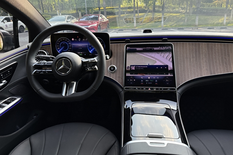 Mercedes-Benz EQE Class 2024 car image #12