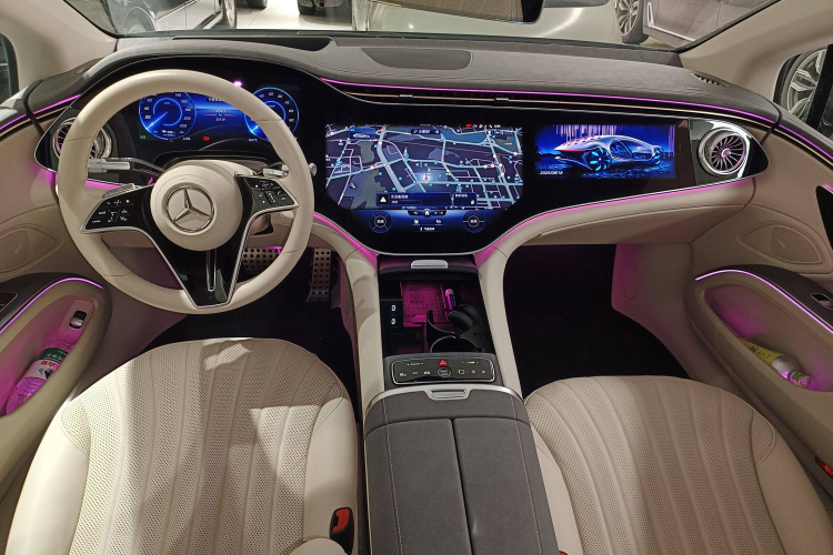 Mercedes-Benz EQS Class 2021 car image #12