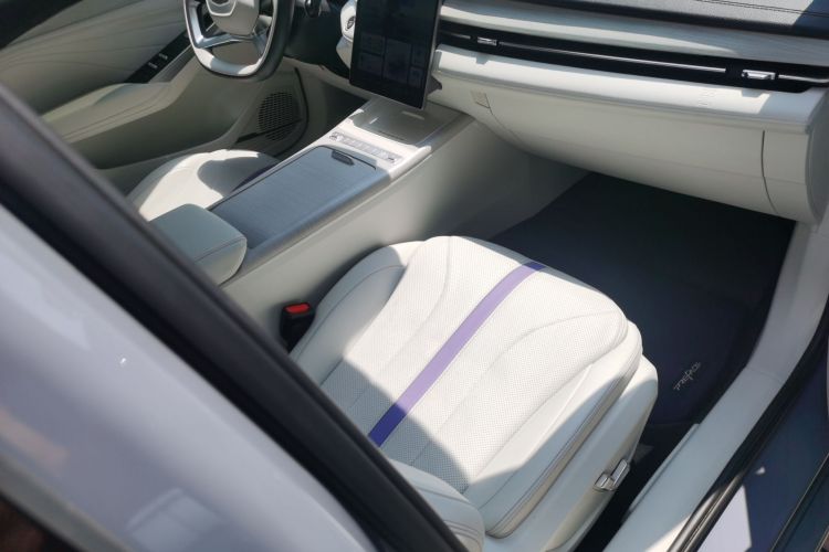 GEELY PrefaceL 2023 imagem de carro #12