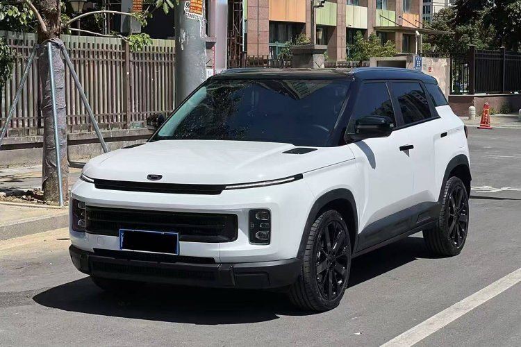 GEELY ICON 2024 car image #12