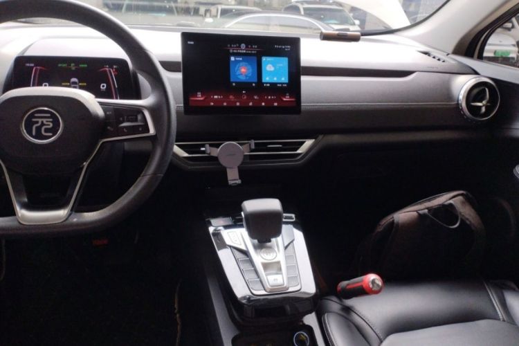 BYD Yuan New Energy 2021 car image #12