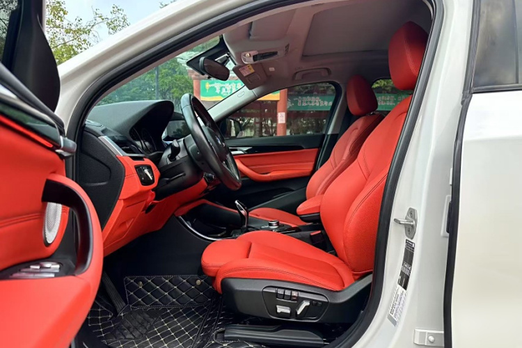 BMW X2 2023 car image #12