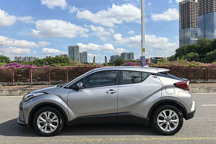 Toyota Izoa 2021 صورة سيارة #12