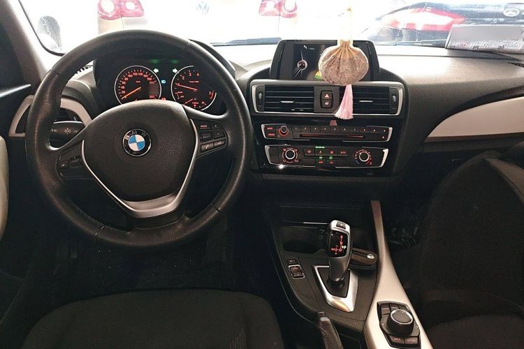 BMW 1 Series (Imported) 2017 #12 BMW 1 Series (Imported) 2017 car image #12