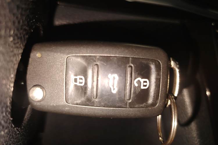 Volkswagen C-Trek 2018 immagine di auto #12