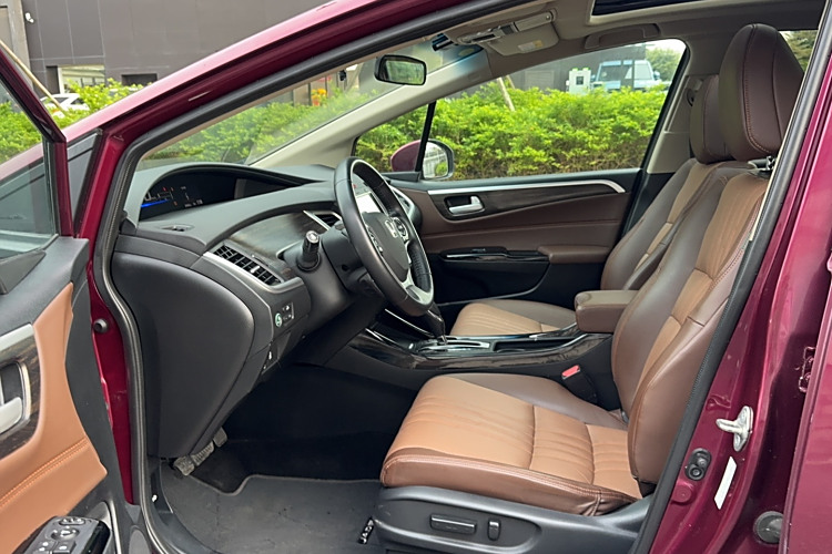 Honda Jade 2017 car image #12