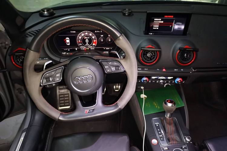 Audi RS 3 2019 car image #12