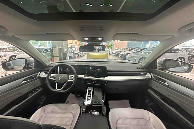 Volkswagen Tavendor 2024 car image #12