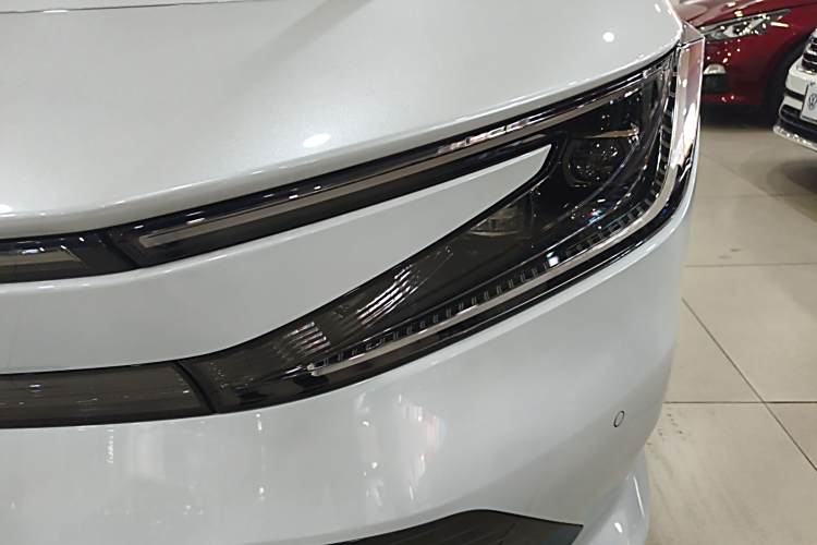 Honda P7 2025 #12 Honda P7 2025 car image #12