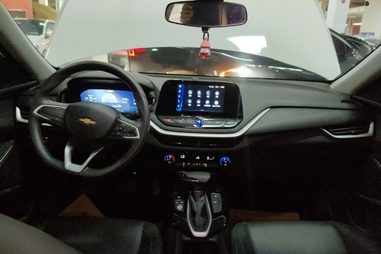 Chevrolet Charm 2023 car image #12